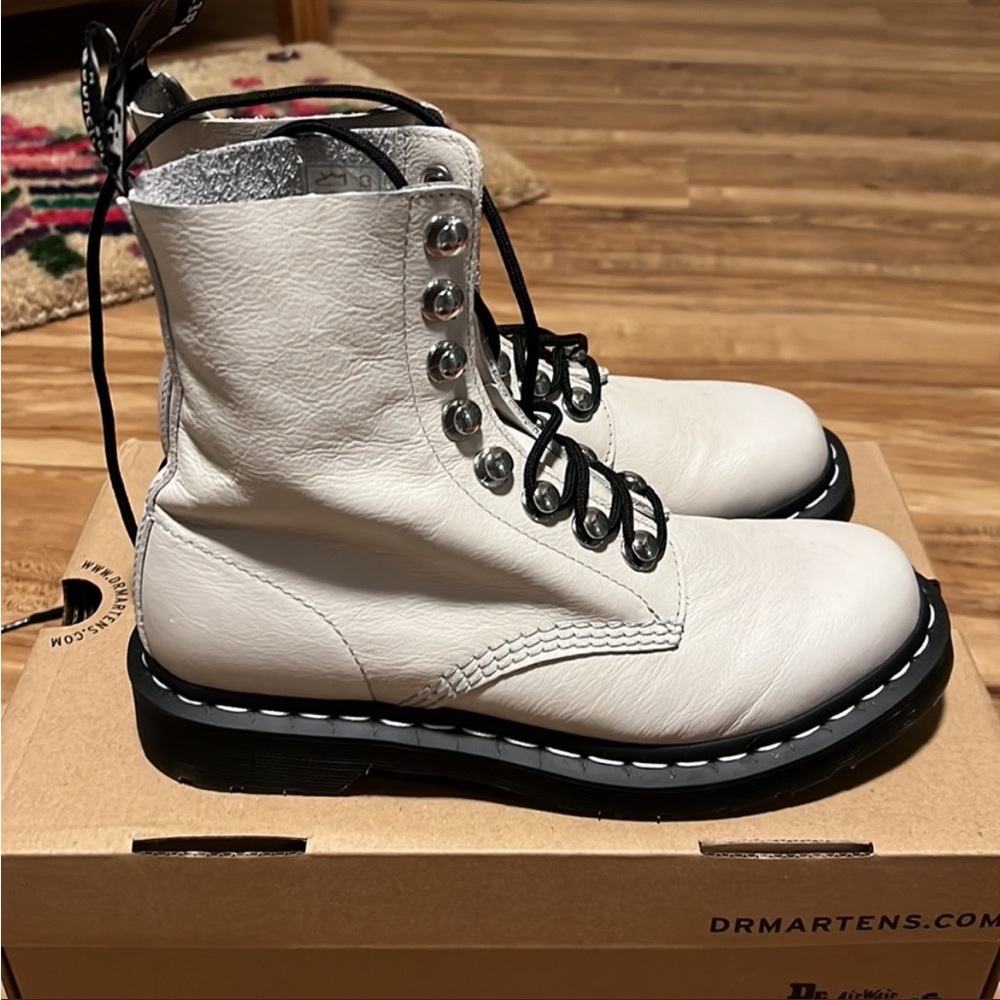EUC size 8 Doc Martens